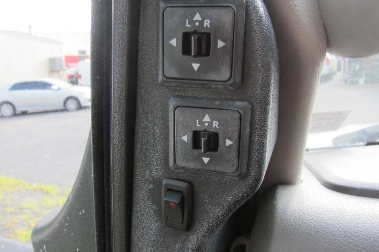 Used 2014 Ford E-450 and Econoline 450 Super Duty w/ Shuttle Bus Prep Package image 25