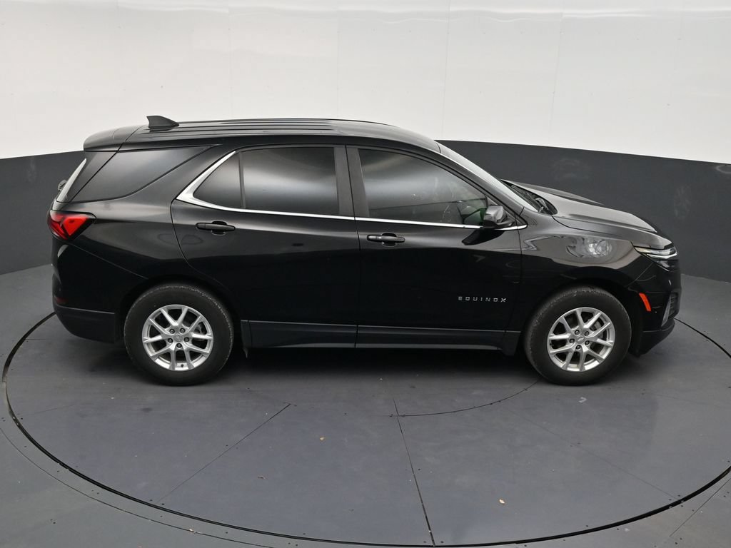 Used 2024 Chevrolet Equinox LT FWD image 16