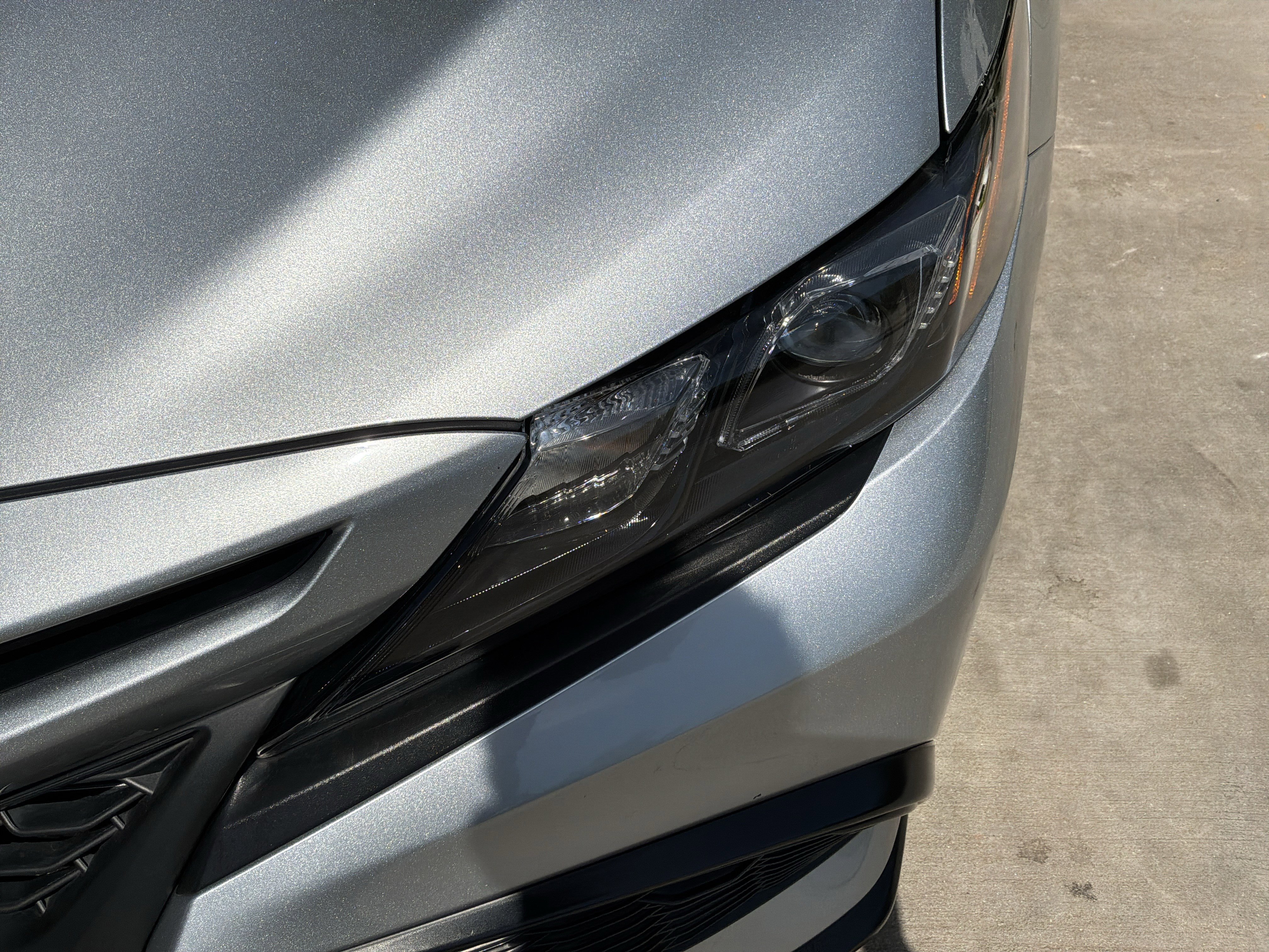 Used 2023 Toyota Camry SE w/ Convenience Package image 6