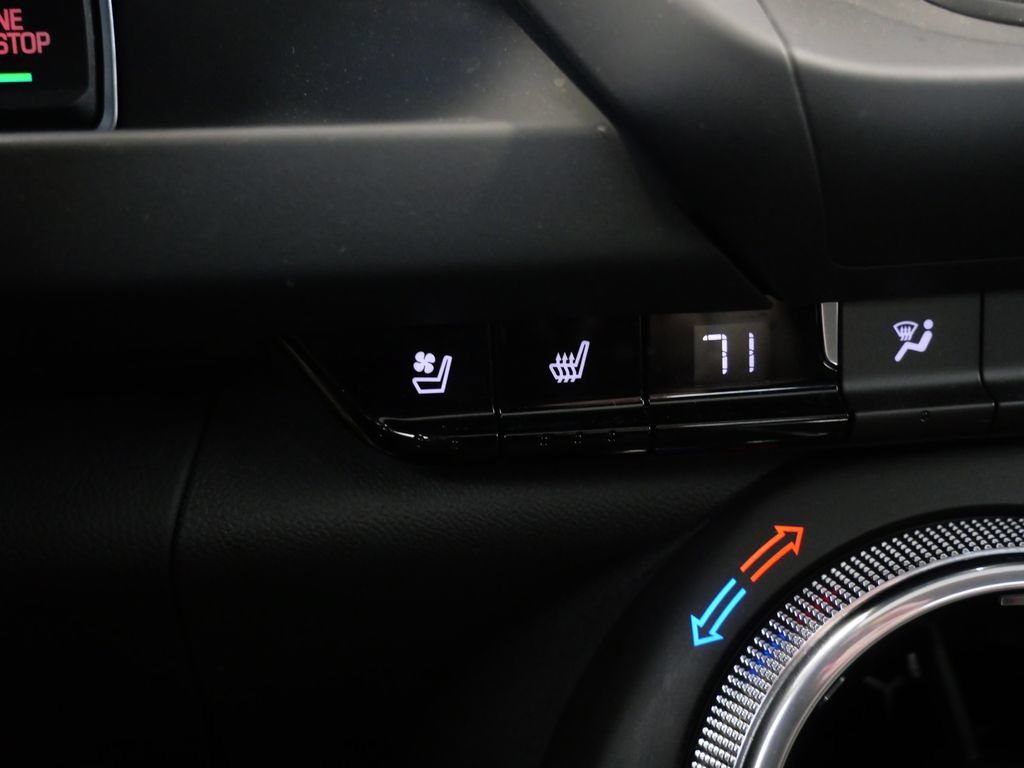 Used 2017 Chevrolet Camaro ZL1 RWD image 31