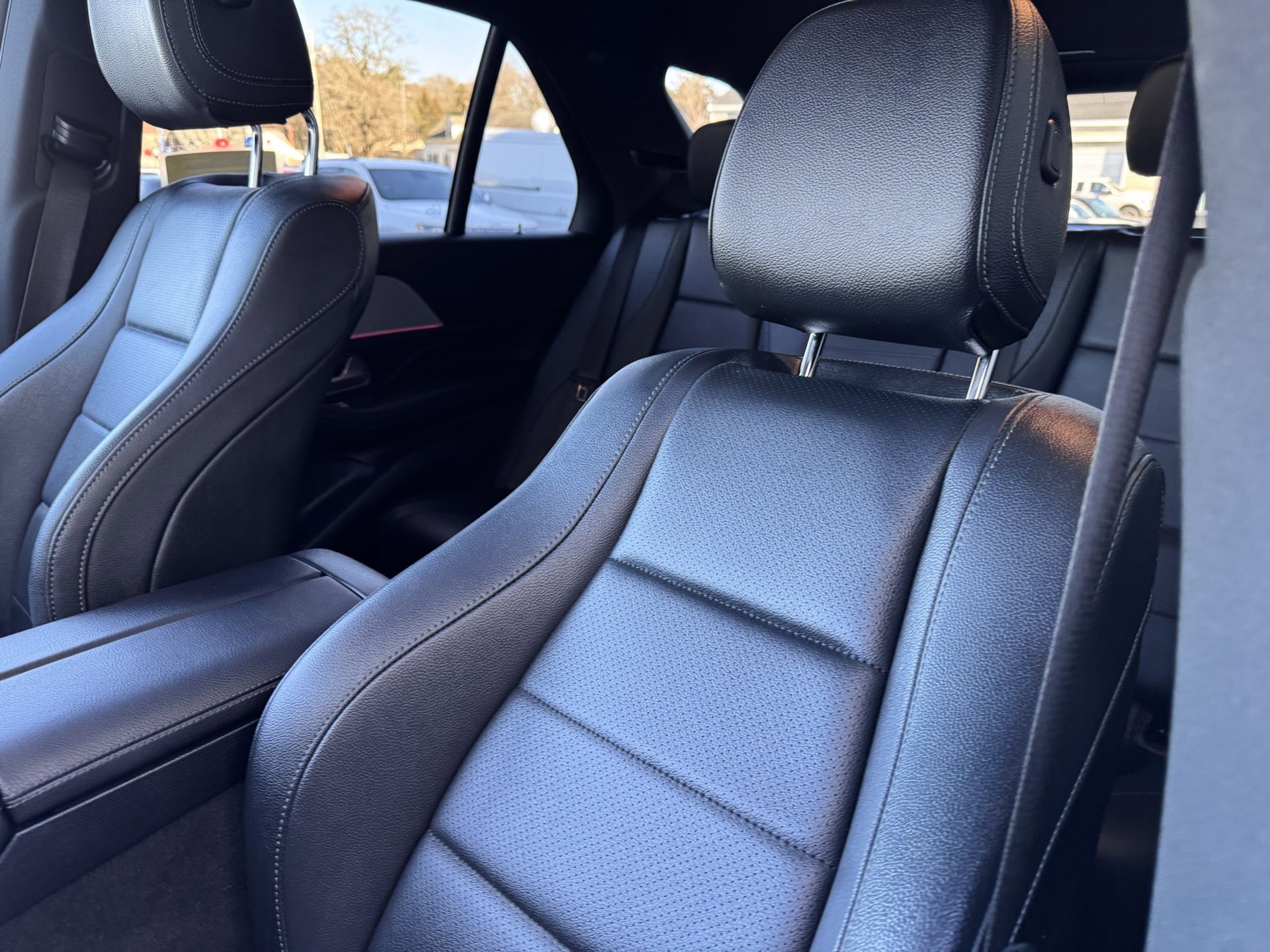 Used 2024 Mercedes-Benz GLE 450e 4MATIC image 16