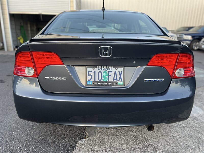 Used 2007 Honda Civic Hybrid Sedan image 4