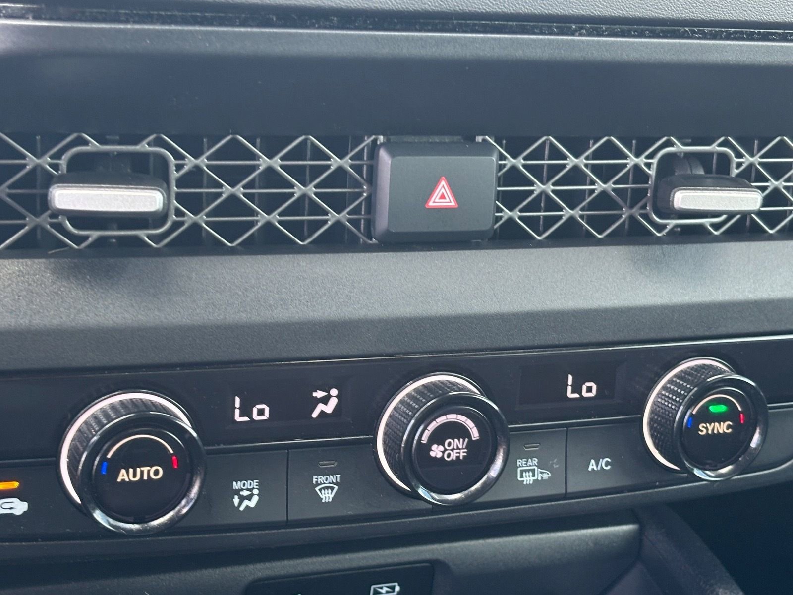 Certified 2023 Honda Accord EX image 25