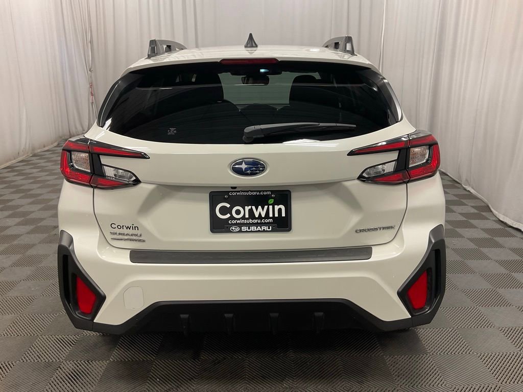 Used 2024 Subaru Crosstrek 2.0i Premium image 3