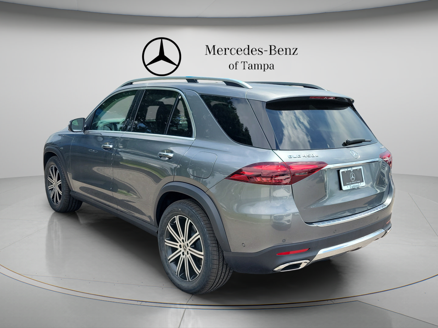 New 2026 Mercedes-Benz GLE 450e 4MATIC image 2