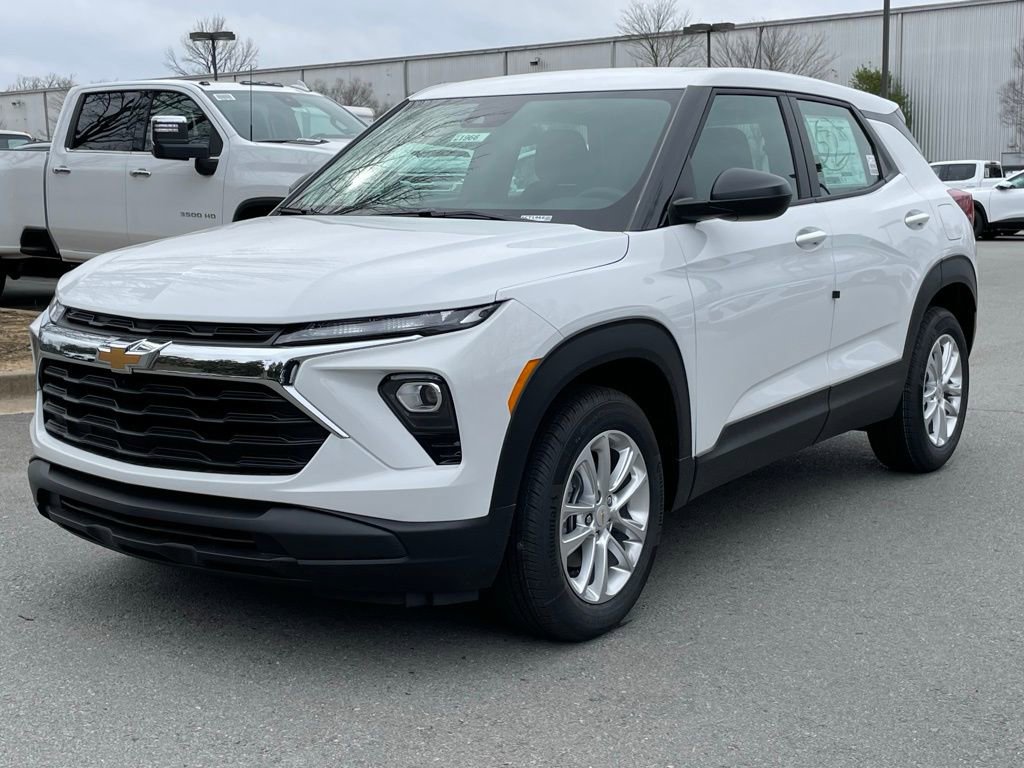 New 2026 Chevrolet TrailBlazer LS image 3