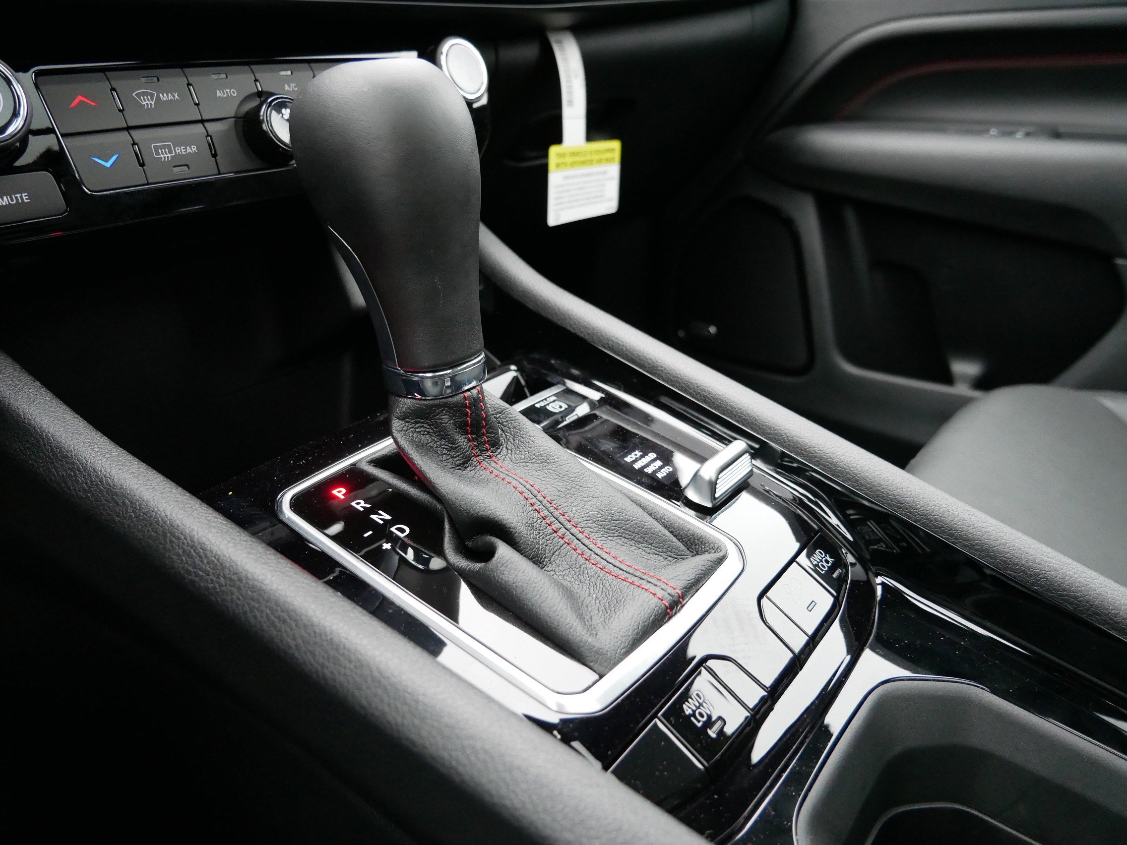 New 2026 Jeep Compass Trailhawk w/ Sun, Sound & Navigation Group image 17