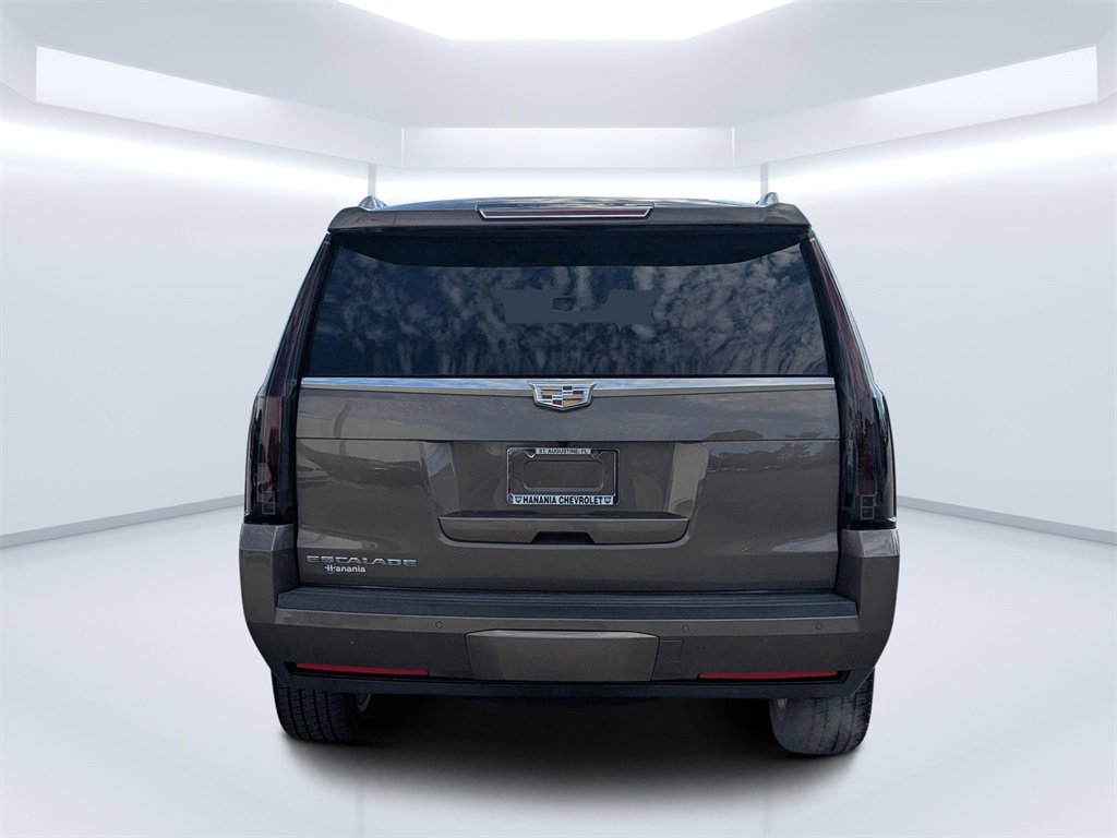 Used 2016 Cadillac Escalade Luxury image 4