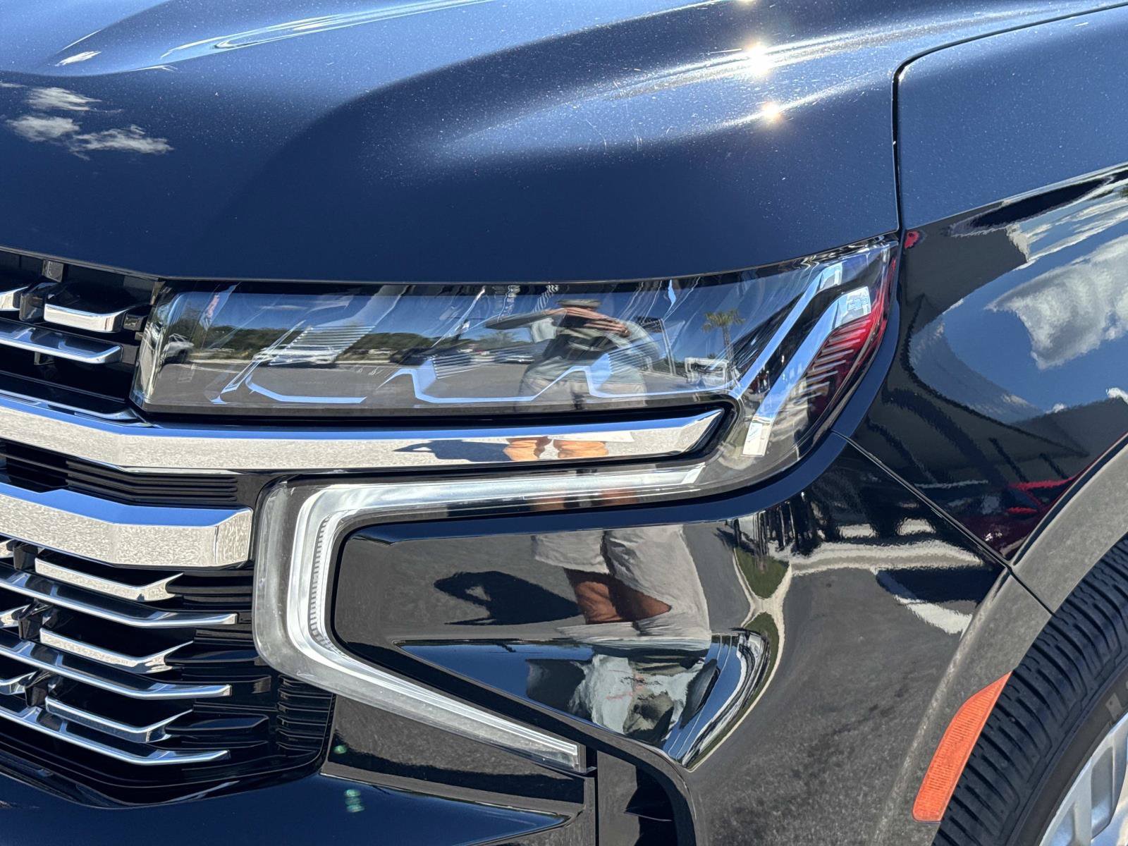 Used 2024 Chevrolet Tahoe Premier AWD/4WD image 9