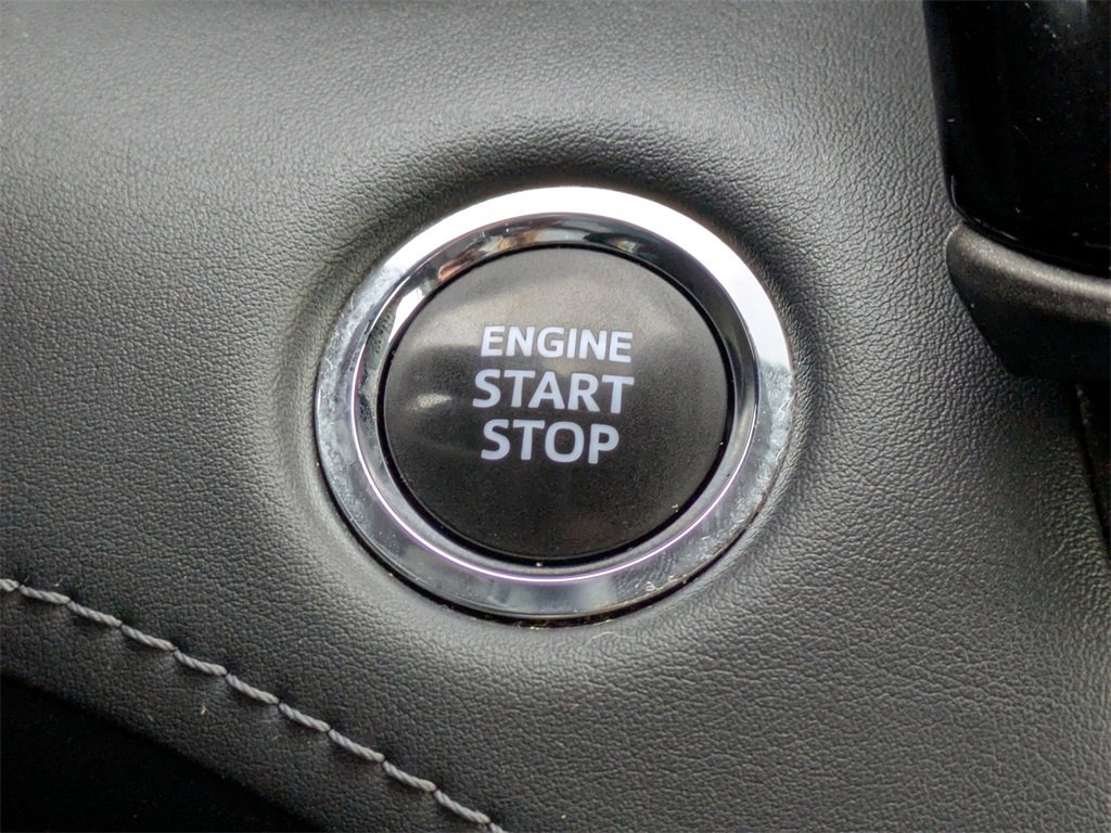 Certified 2023 Toyota Highlander LE image 30