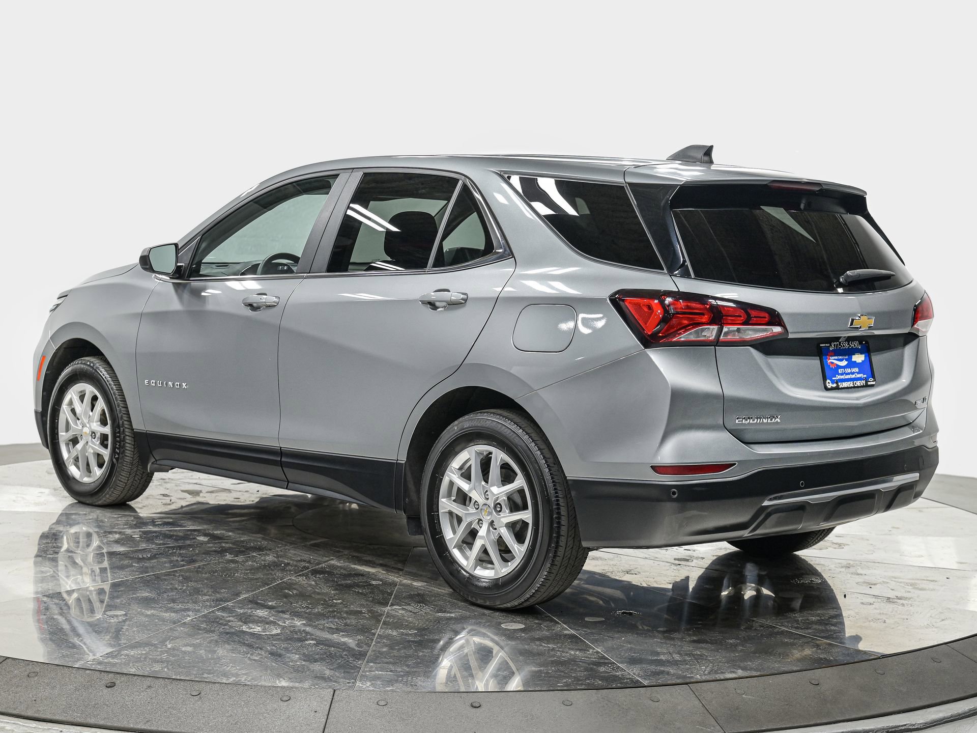 Used 2023 Chevrolet Equinox LT image 4