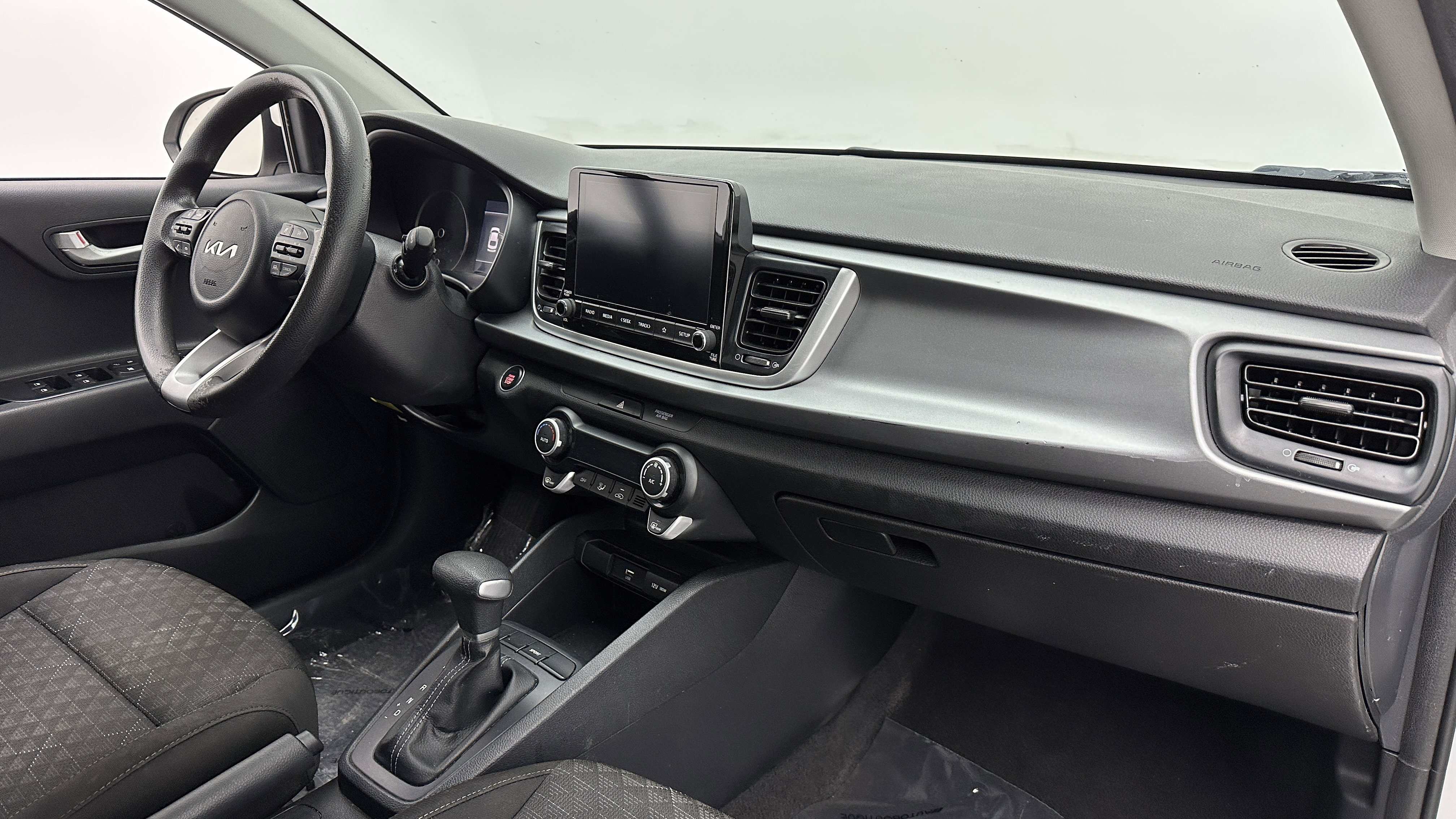 Used 2023 Kia Rio S w/ Technology Package image 31