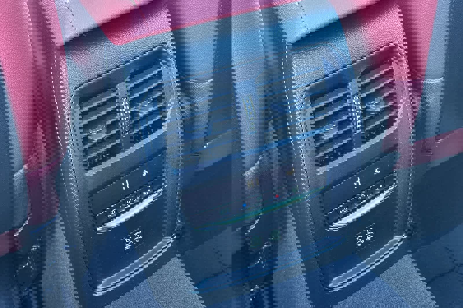 Used 2025 BMW 330i 330i image 14