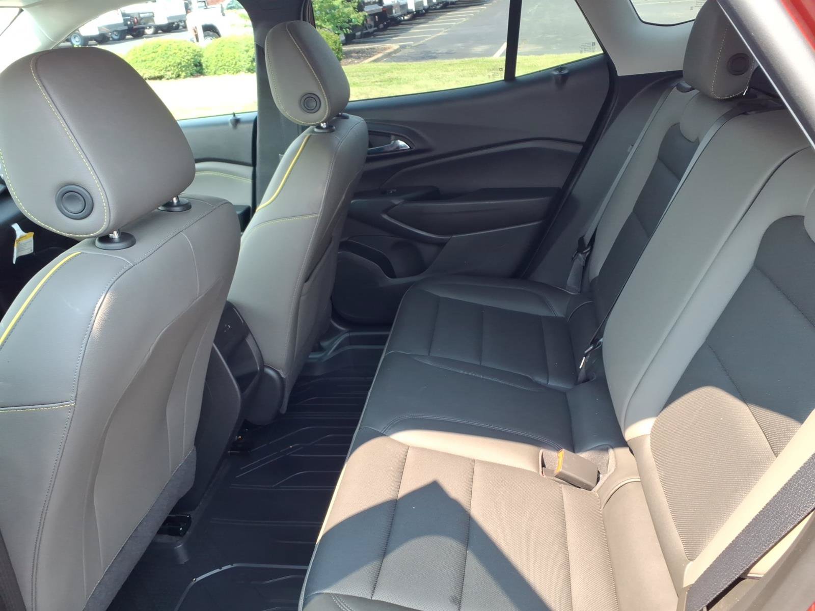 Used 2024 Chevrolet Trax ACTIV FWD image 24