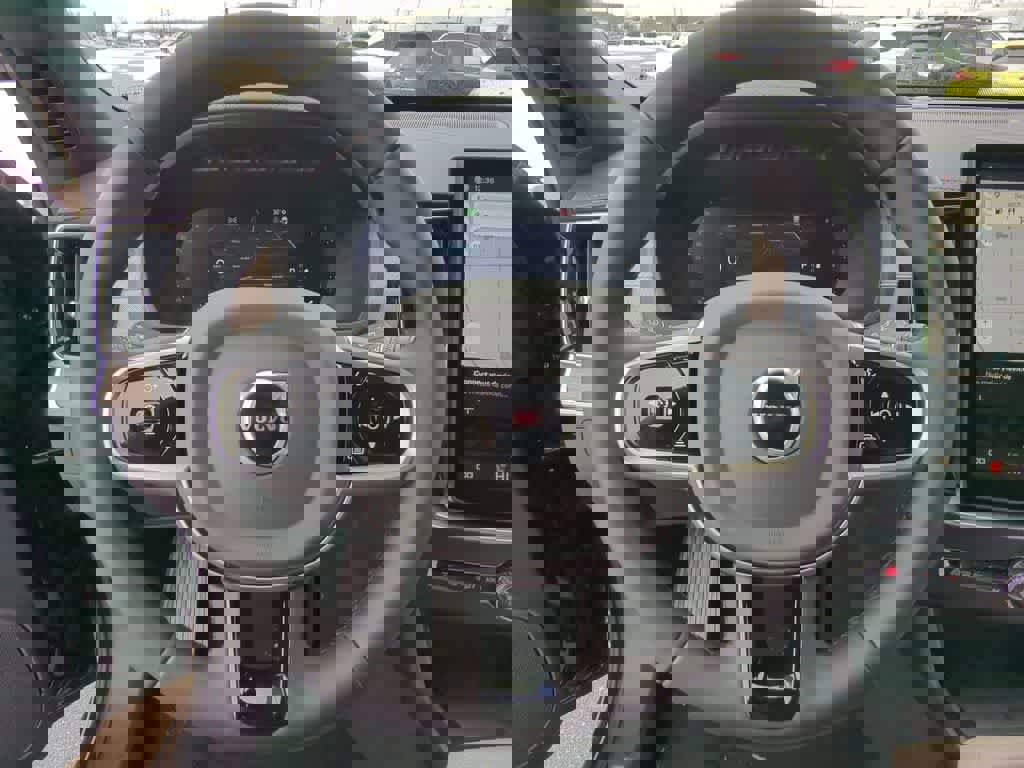 New 2026 Volvo XC90 B6 Plus w/ Protection Package Premier image 23