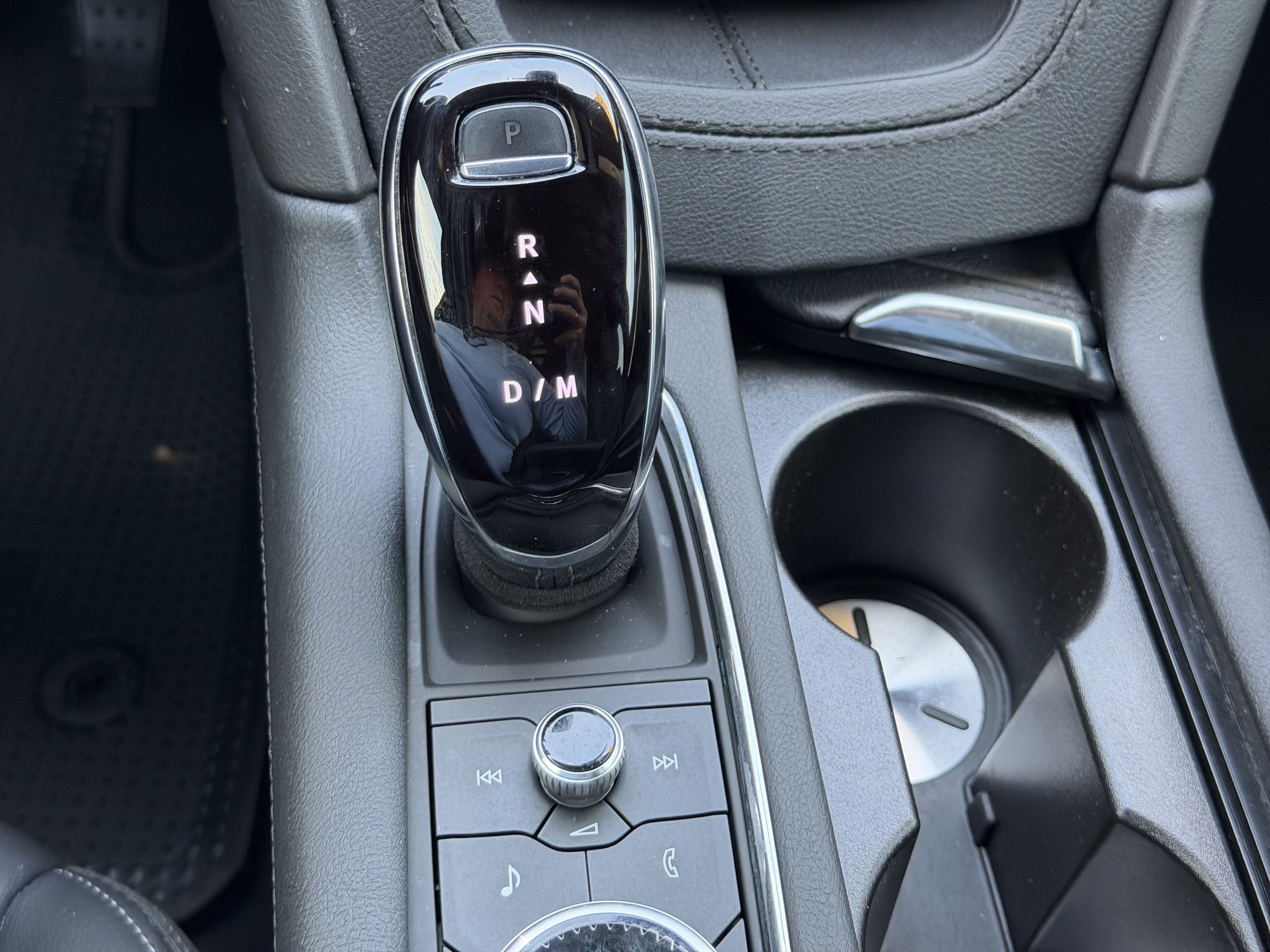 Used 2024 Cadillac XT5 Luxury FWD image 25