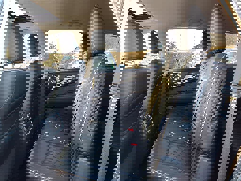 Used 2020 INFINITI QX60 Luxe w/ Essential Package image 21