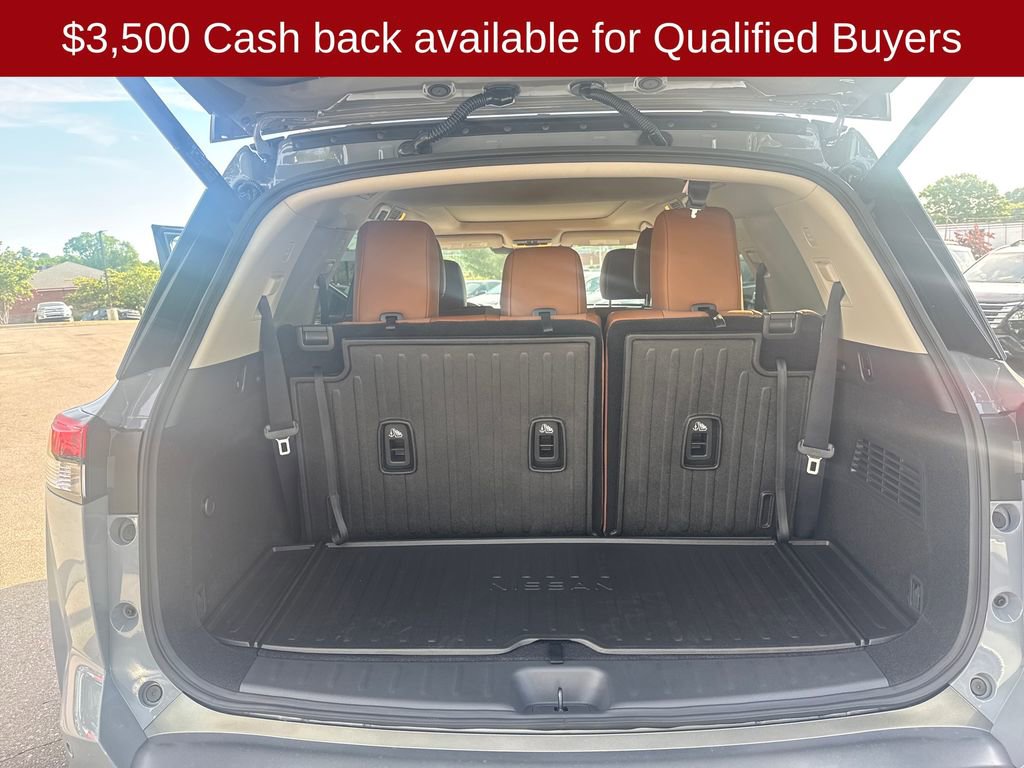 New 2026 Nissan Pathfinder Platinum w/ Cargo Package FWD image 22