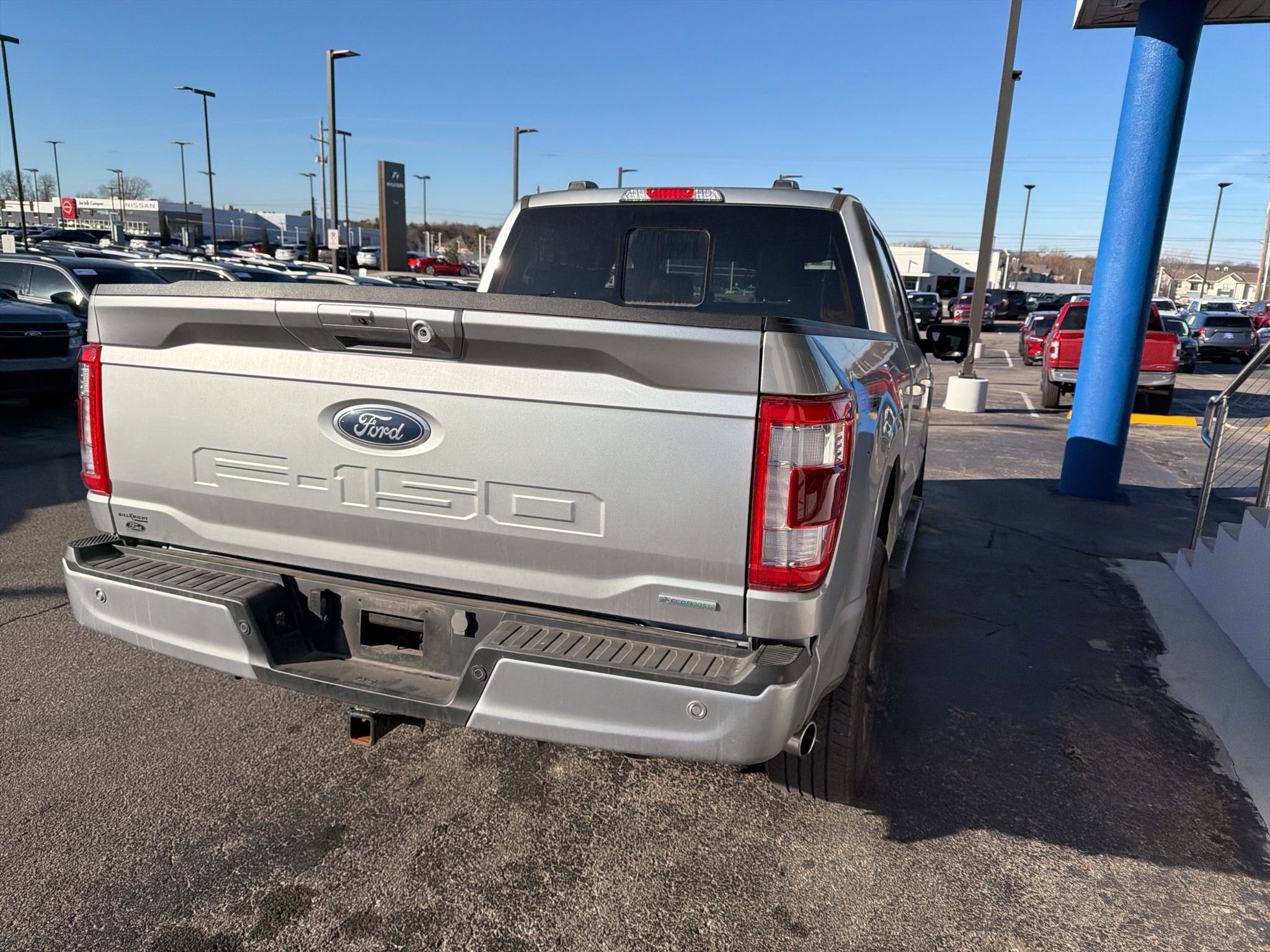 Used 2023 Ford F150 Lariat image 5