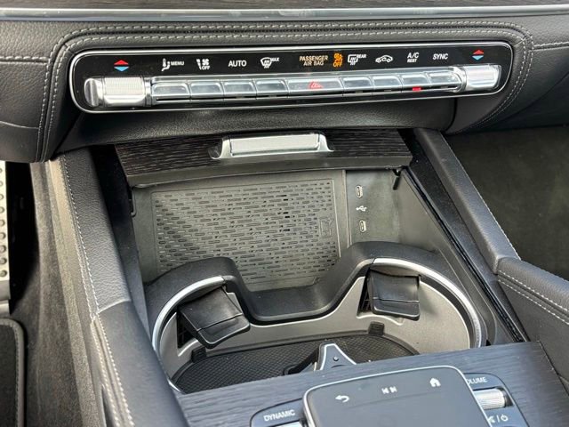 Used 2025 Mercedes-Benz GLS 580 4MATIC image 21