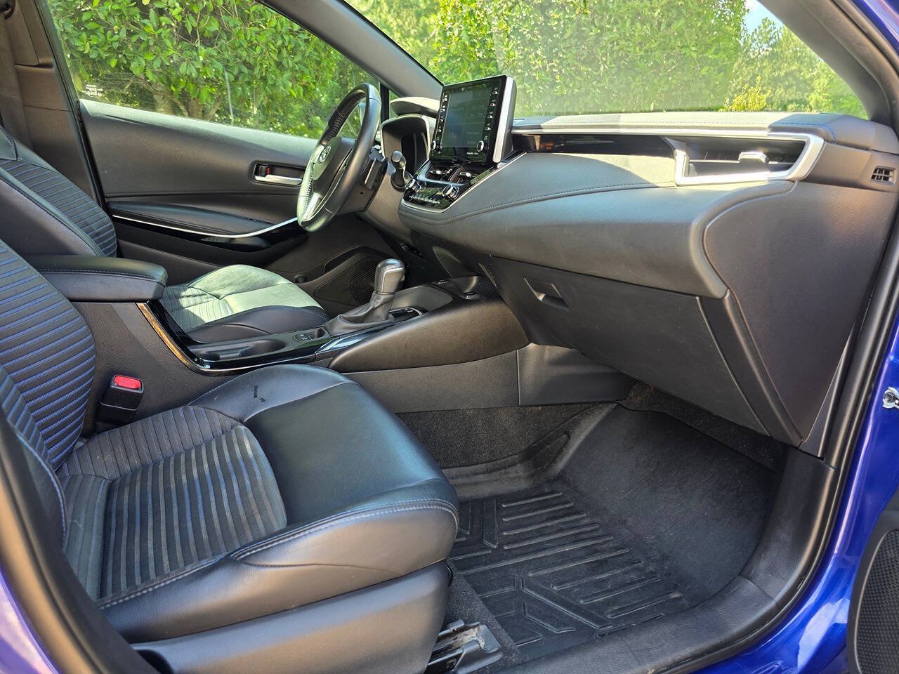 Used 2020 Toyota Corolla XSE FWD image 33