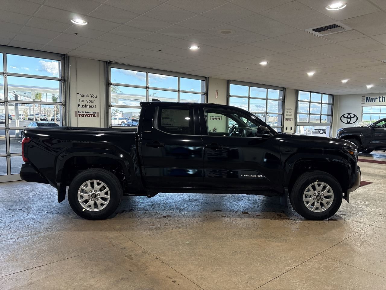 New 2026 Toyota Tacoma SR5 AWD/4WD image 3