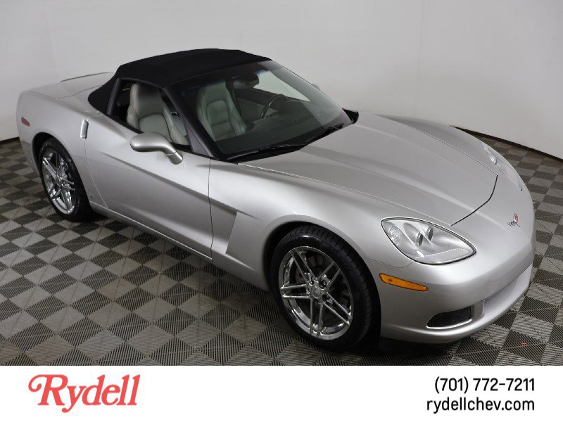 Used 2006 Chevrolet Corvette Convertible w/ Preferred Equipment Group image 2