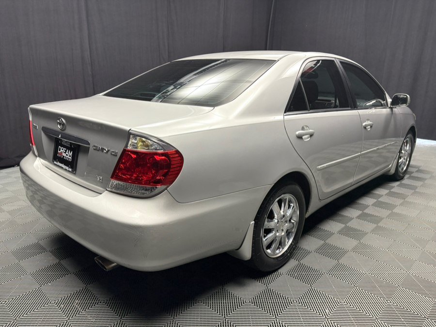 Used 2006 Toyota Camry XLE FWD Sedan 3.0L 6-Cyl image 6