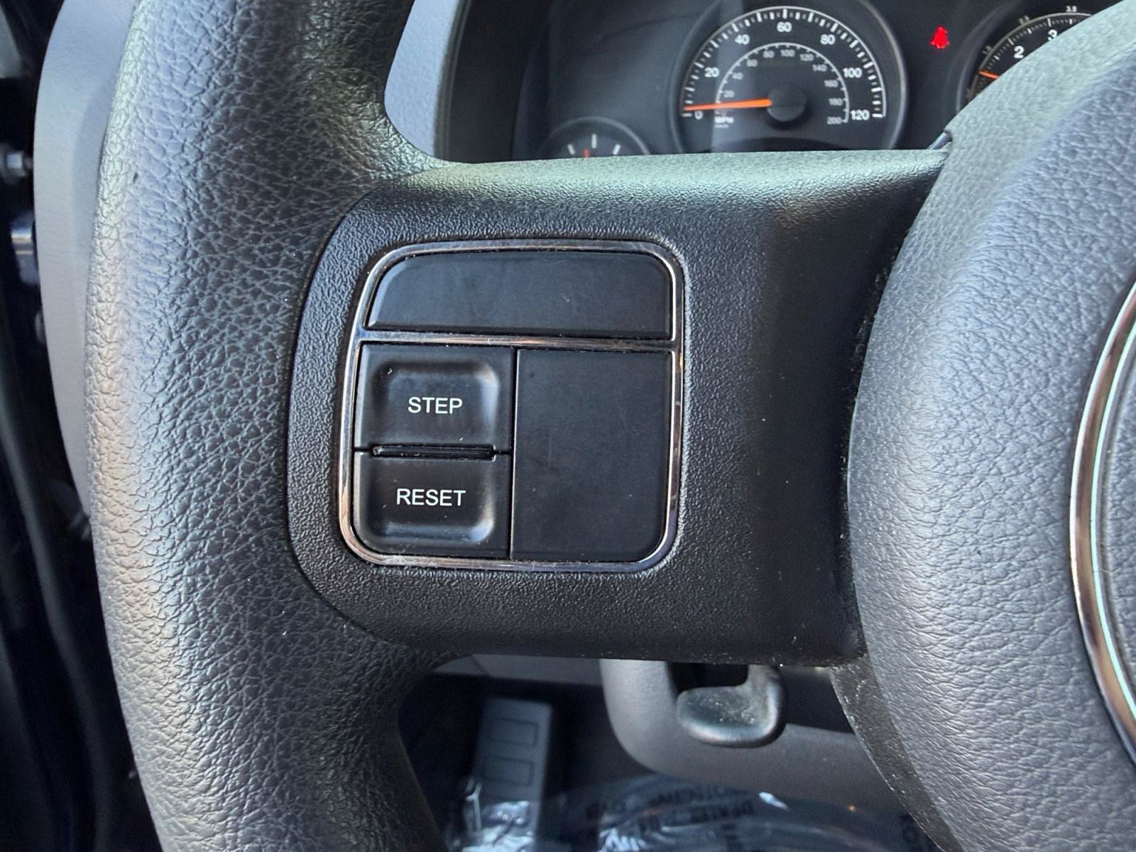 Used 2014 Jeep Patriot Sport w/ Power Value Group AWD/4WD image 12
