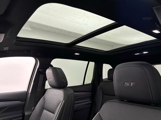 New 2026 Buick Enclave Sport Touring w/ Power Package image 4