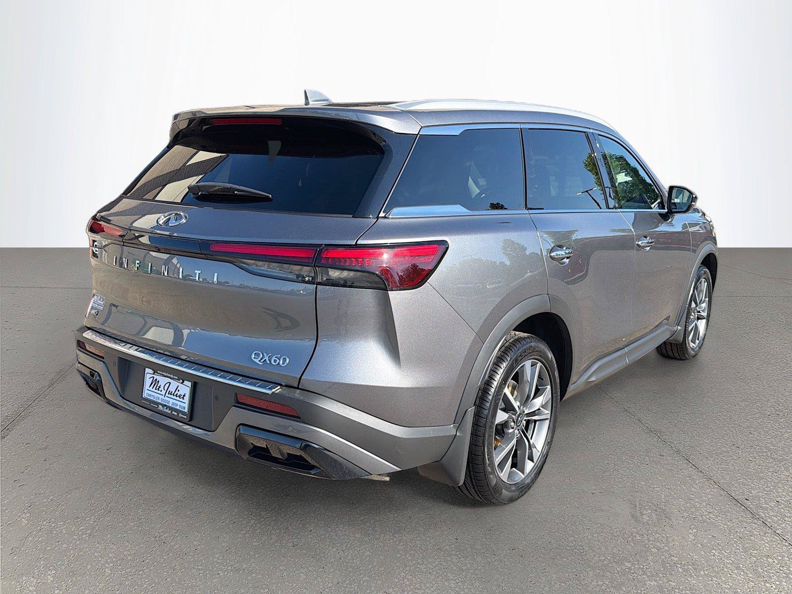 Used 2023 INFINITI QX60 Luxe w/ Cargo Package AWD/4WD image 4