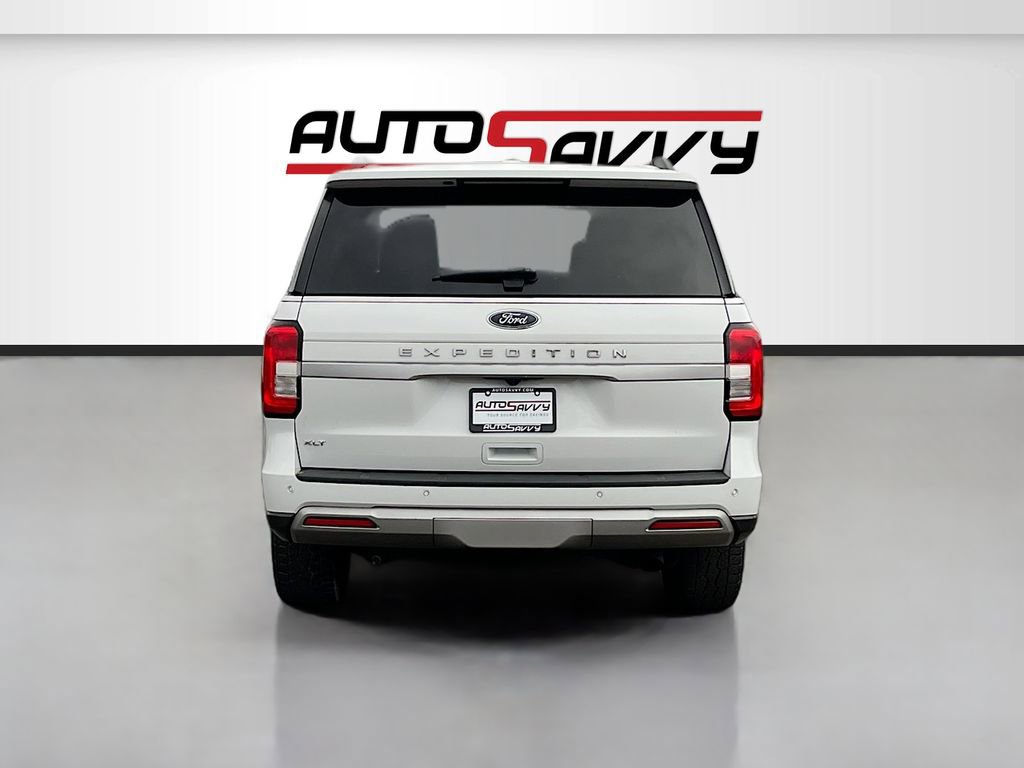 Used 2023 Ford Expedition XLT image 6
