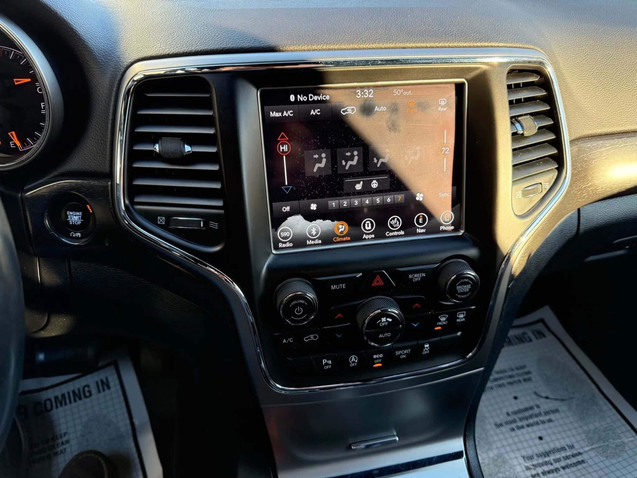 Used 2018 Jeep Grand Cherokee Altitude image 22