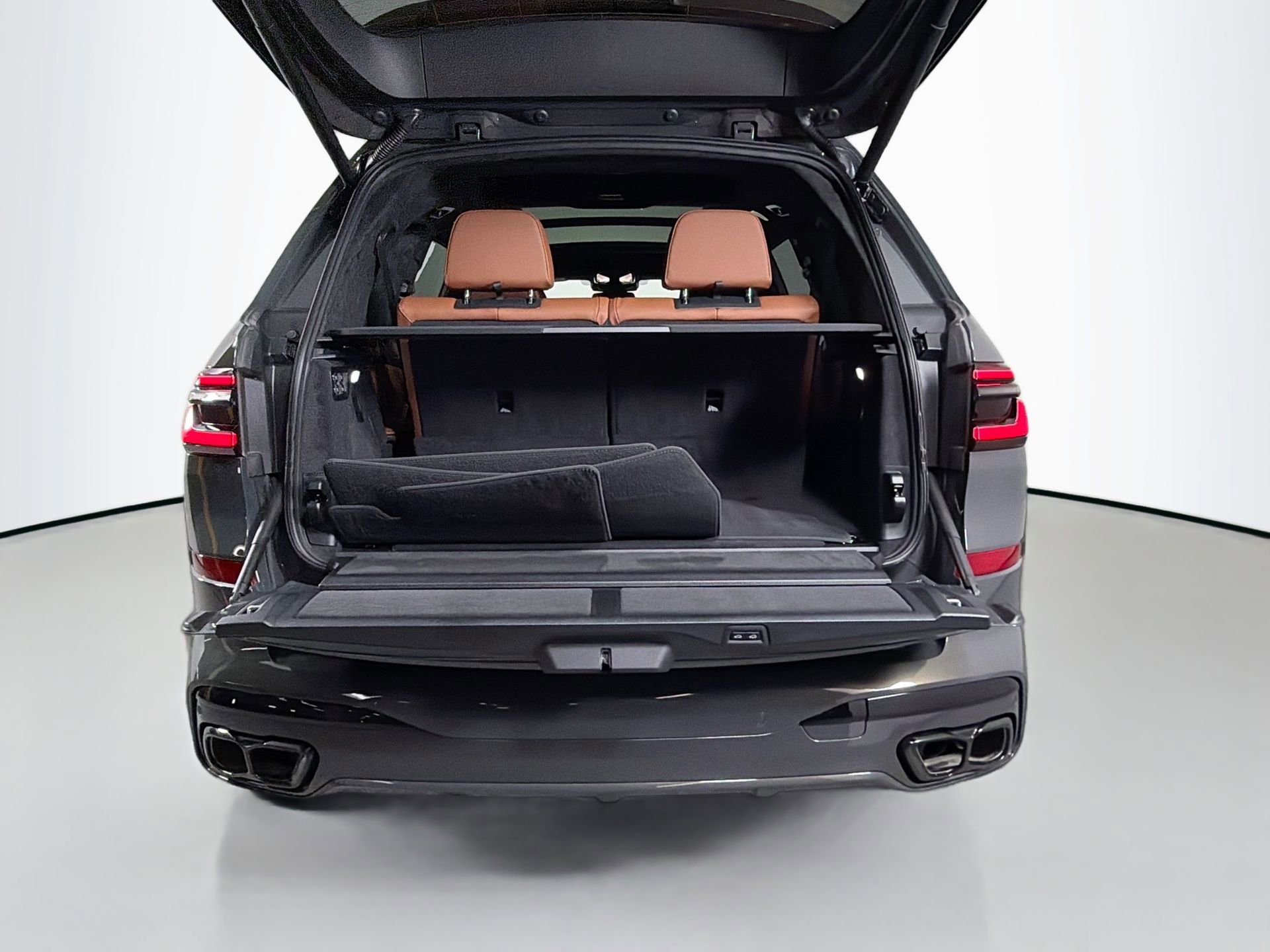 Certified 2026 BMW X7 M60i image 28