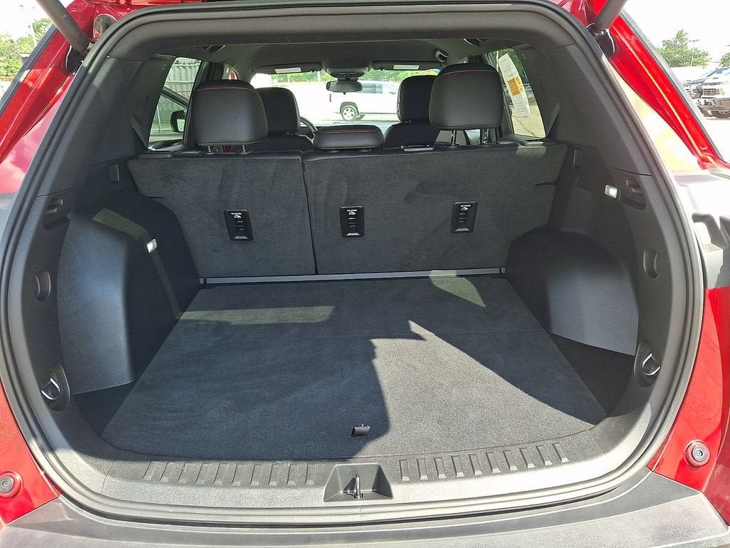 Certified 2025 Chevrolet Equinox RS FWD image 30