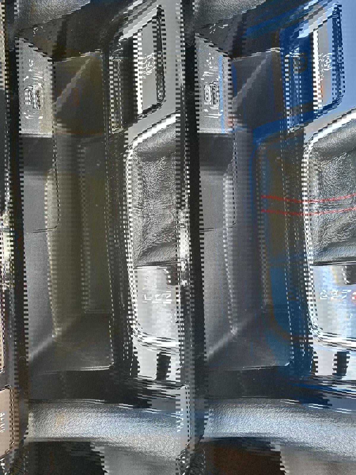 Used 2025 Jeep Compass Trailhawk image 29