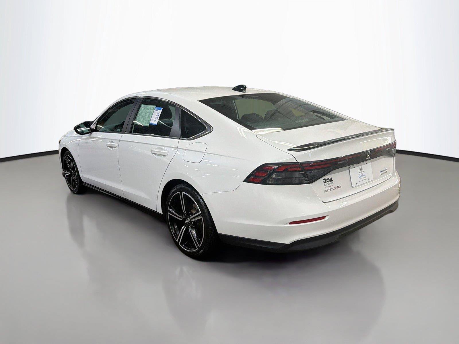 Used 2024 Honda Accord Sport image 9