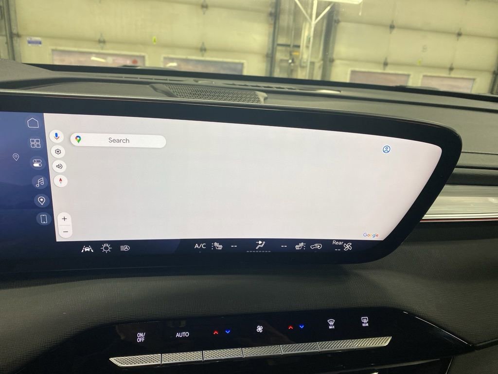 Used 2025 Buick Enclave Preferred image 34