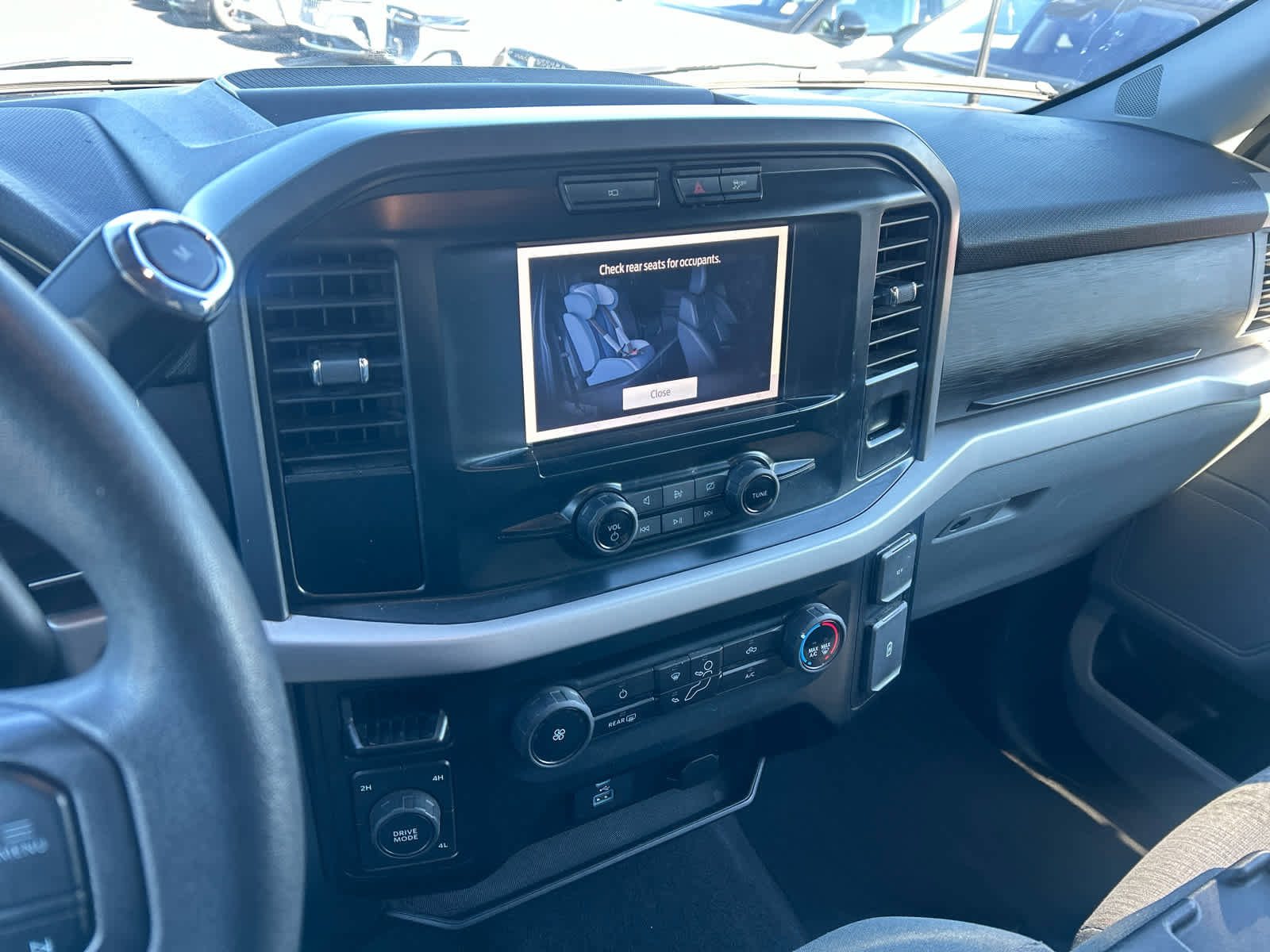 Used 2023 Ford F150 XLT AWD/4WD image 48