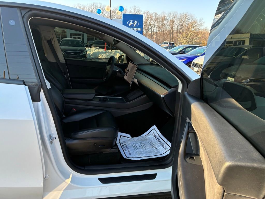 Used 2021 Tesla Model Y Long Range image 21