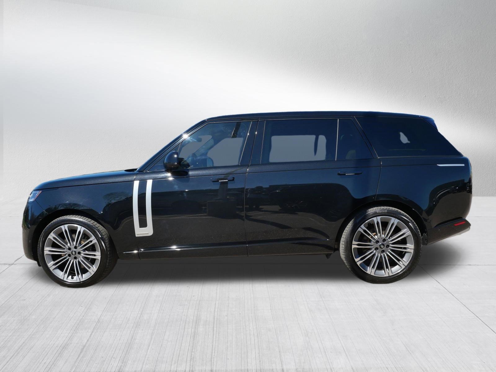 Certified 2023 Land Rover Range Rover Long Wheelbase Autobiography AWD/4WD image 2