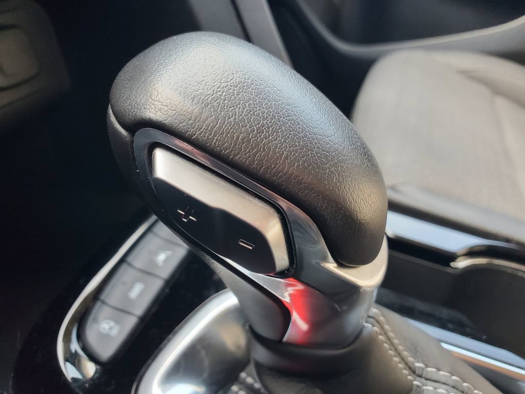 Certified 2023 Buick Encore GX Select AWD/4WD image 20