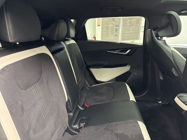 Used 2023 Kia EV6 GT-Line w/ GT-Line Suede Seat Package image 20