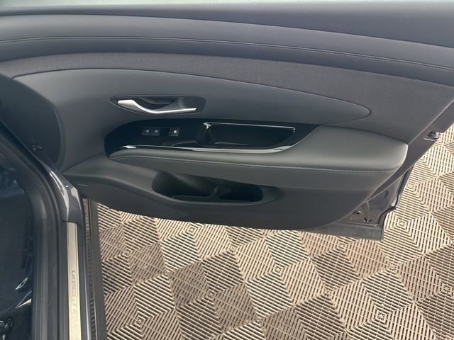 Certified 2025 Hyundai Tucson Limited image 24