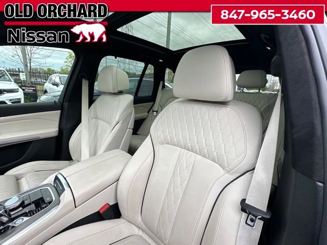 Used 2022 BMW X5 xDrive40i AWD/4WD image 11