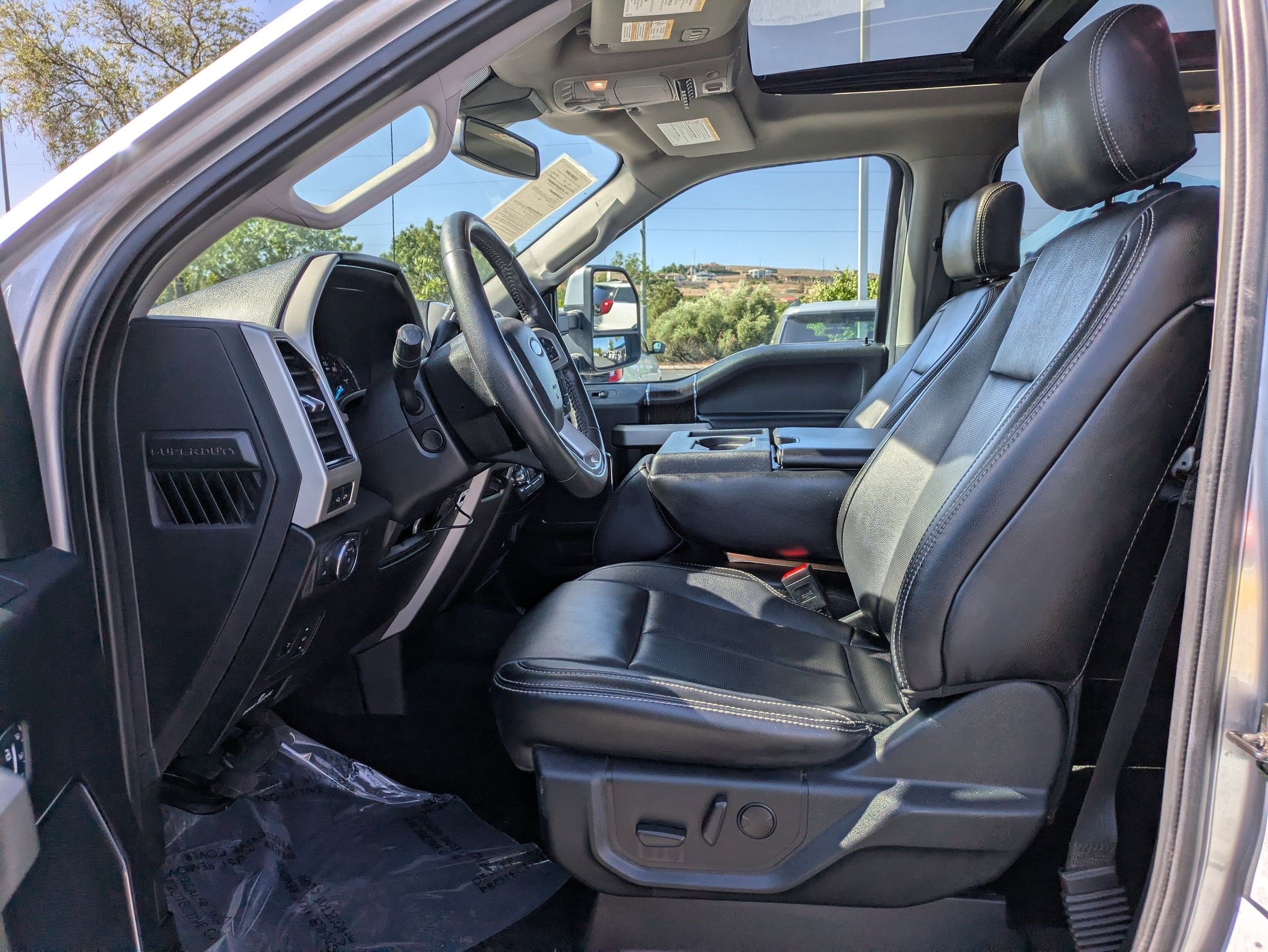 Used 2020 Ford F350 Lariat w/ Lariat Ultimate Package image 15