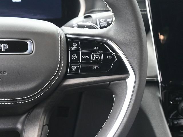 New 2025 Jeep Grand Cherokee L Overland w/ Trailer Tow Package image 31