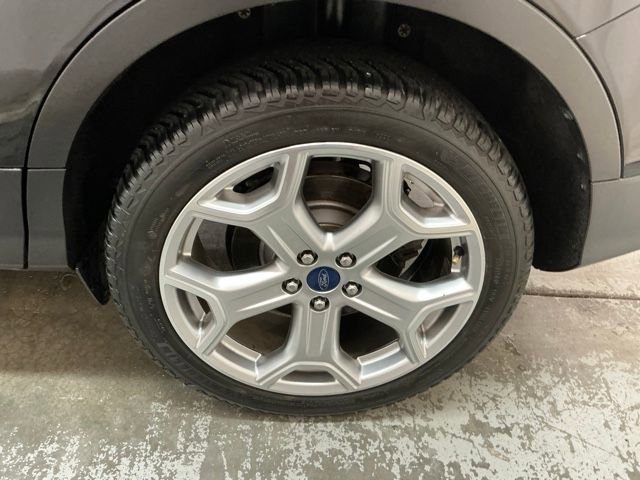 Used 2019 Ford Escape Titanium AWD/4WD image 10