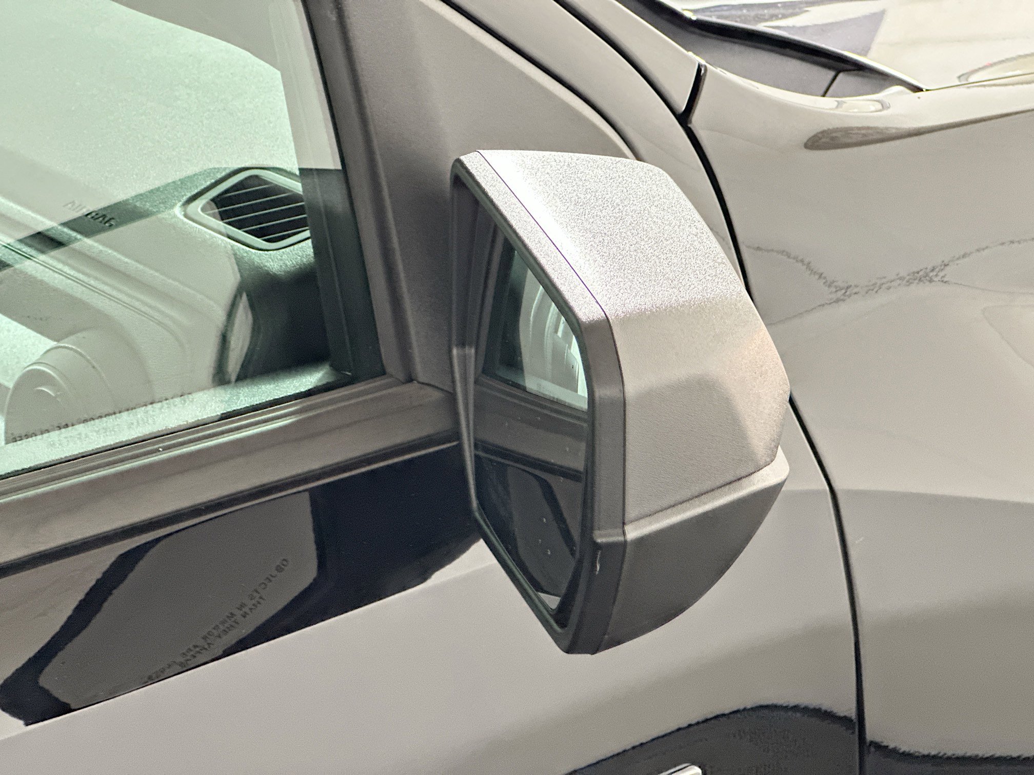 Used 2024 Chevrolet Colorado W/T image 10