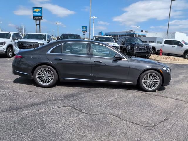 Used 2021 Mercedes-Benz S 580 4MATIC Sedan image 3